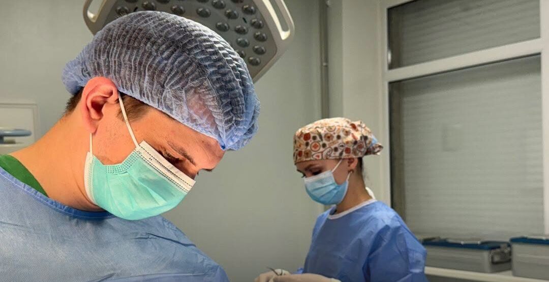 У Франіківській ЦМКЛ успішно прооперували 90-річну жінку зі складним переломом стегнової кістки