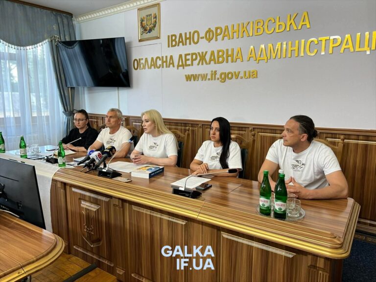 На Прикарпатті дітям полеглих воїнів та зниклих безвісти безкоштовно лікуватимуть зуби у приватних клініках — ОДА