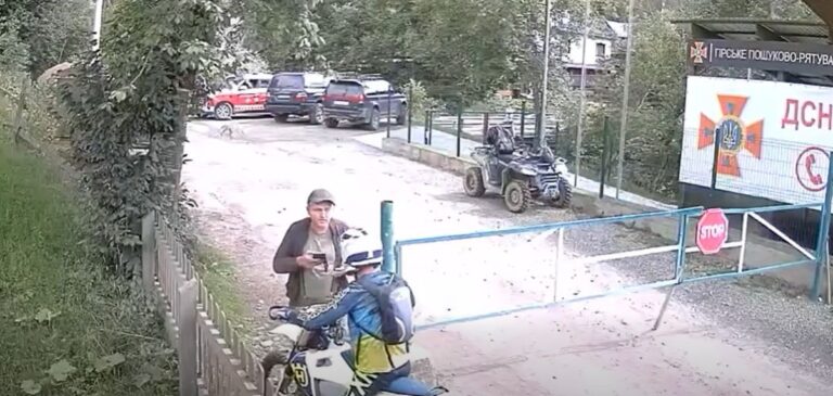 На Петрос намагалися заїхати туристи на мотоциклах: працівники заповідника їх зупинили