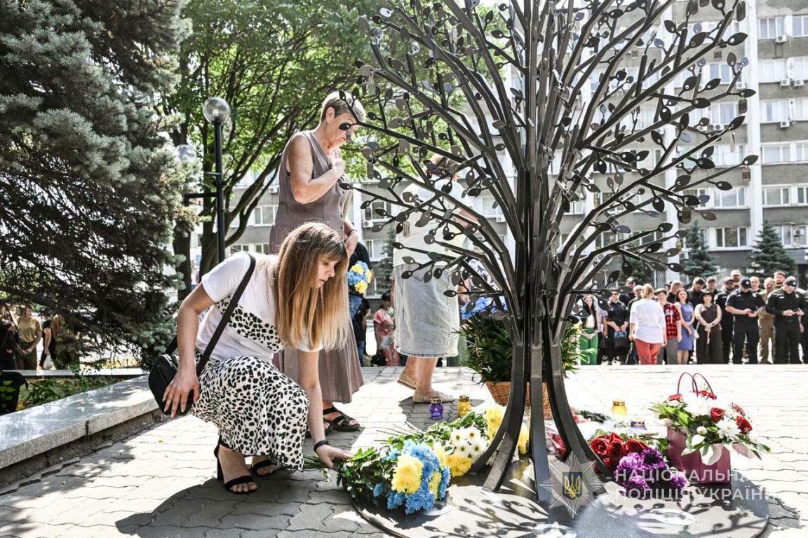 Жетон із іменами Героїв з Калущини з’явився на “Дереві пам’яті” у Запоріжжі