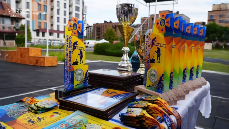 На Прикарпатті провели чемпіонат України з пожежно-прикладного спорту (ВІДЕО)