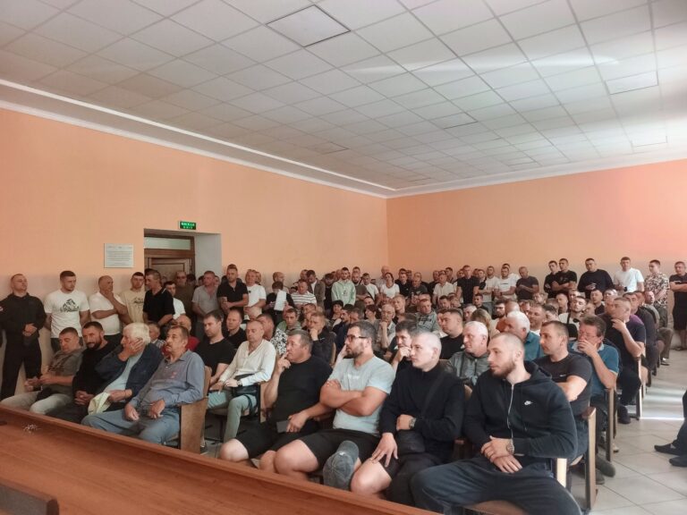Джипери зустрілися з мером Яремче — планують громадські слухання щодо обмежень