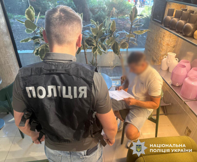 У Франківську шахраї незаконно заволоділи квартирою, яка мала перейти громаді