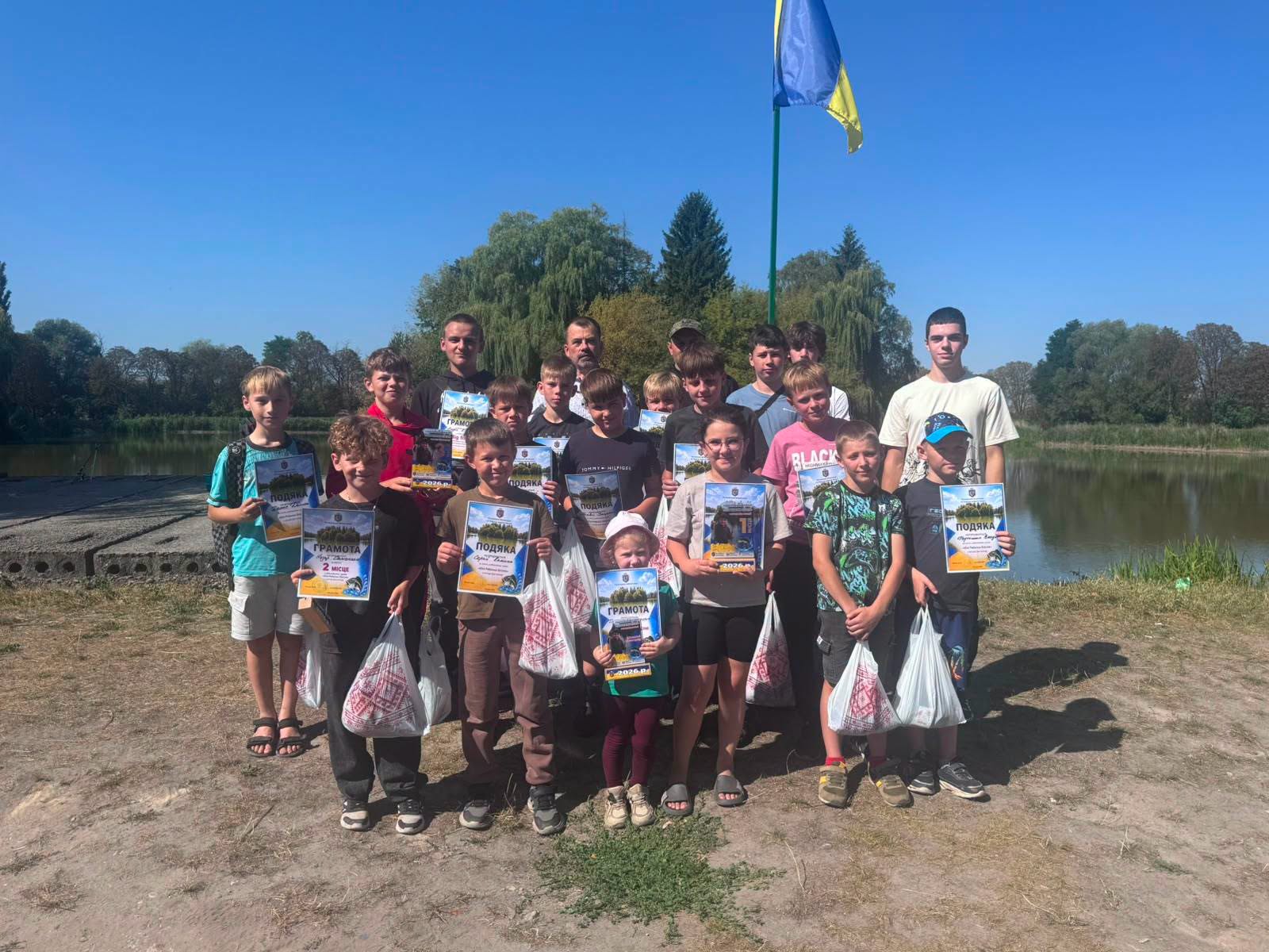 У Рогатині вперше провели турнір з риболовлі для дітей: понад 20 юних учасників змагалися за призи (ФОТО)