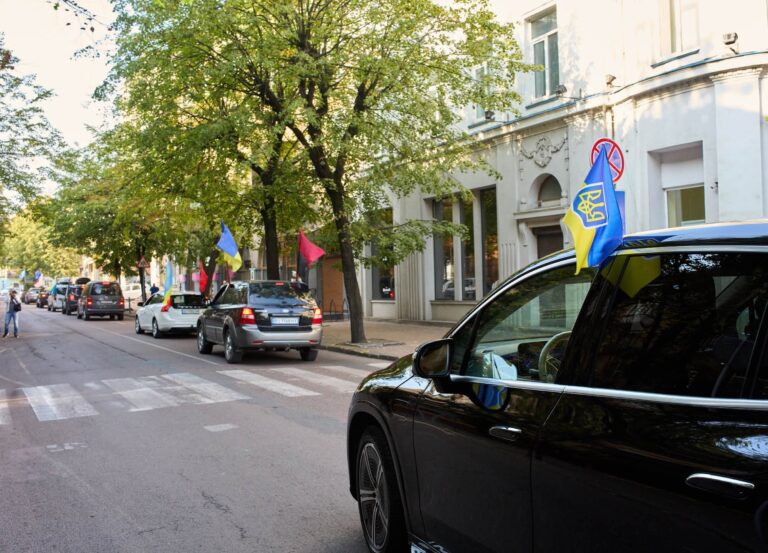 З Франківська стартував авто-мотопробіг на підтримку зниклих безвісти та полонених військових (ФОТО)