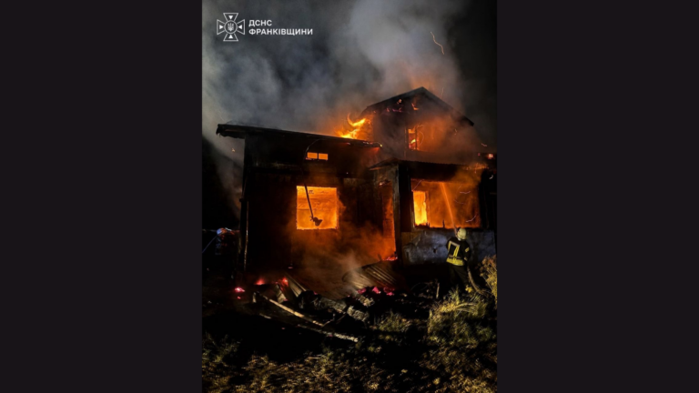 На Косівщині під час пожежі в будинку виявили тіло чоловіка (ФОТОФАКТ)