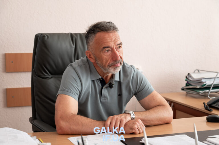 Найбільша виплата в області: У Богородчанах виплачують по 200 тисяч гривень родинам загиблих захисників