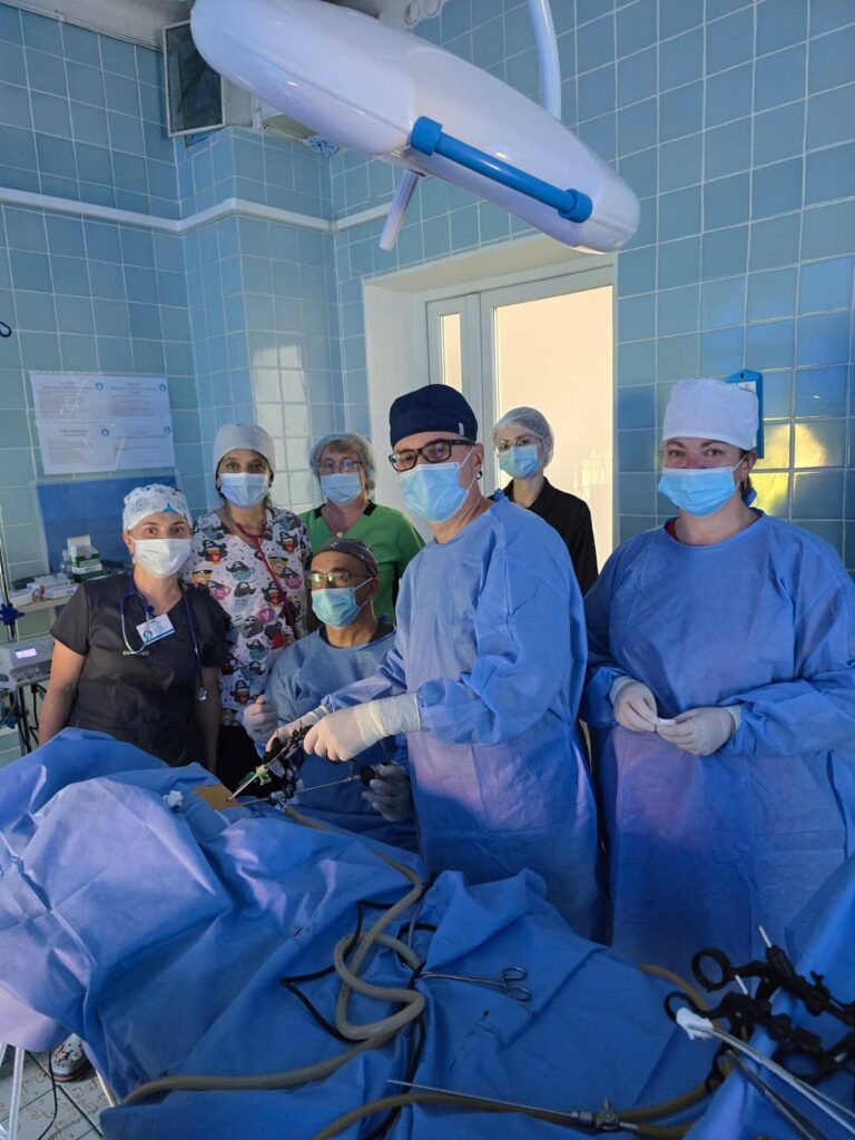 У Франківську в ОДКЛ вперше прооперували немовля з атрезією стравоходу шляхом торакоскопії