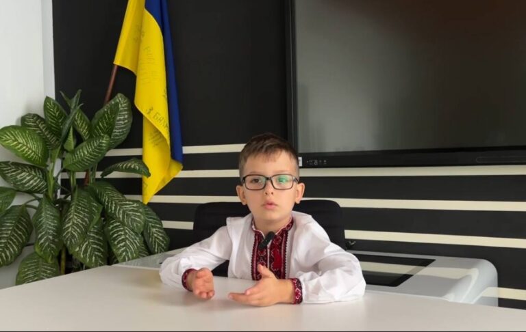 «Для мене це любов»: франківські першокласники розповіли, як розуміють незалежність України (ВІДЕО)