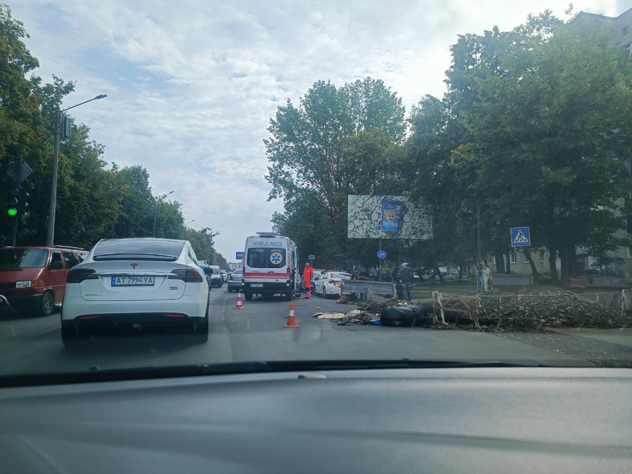 У Франківську КамАЗ збив 81-річну жінку: її госпіталізували (ФОТОФАКТ)