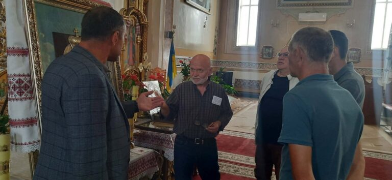 У найдавнішому храмі Тисмениччини хочуть відновити 300-річний іконостас (ФОТО)