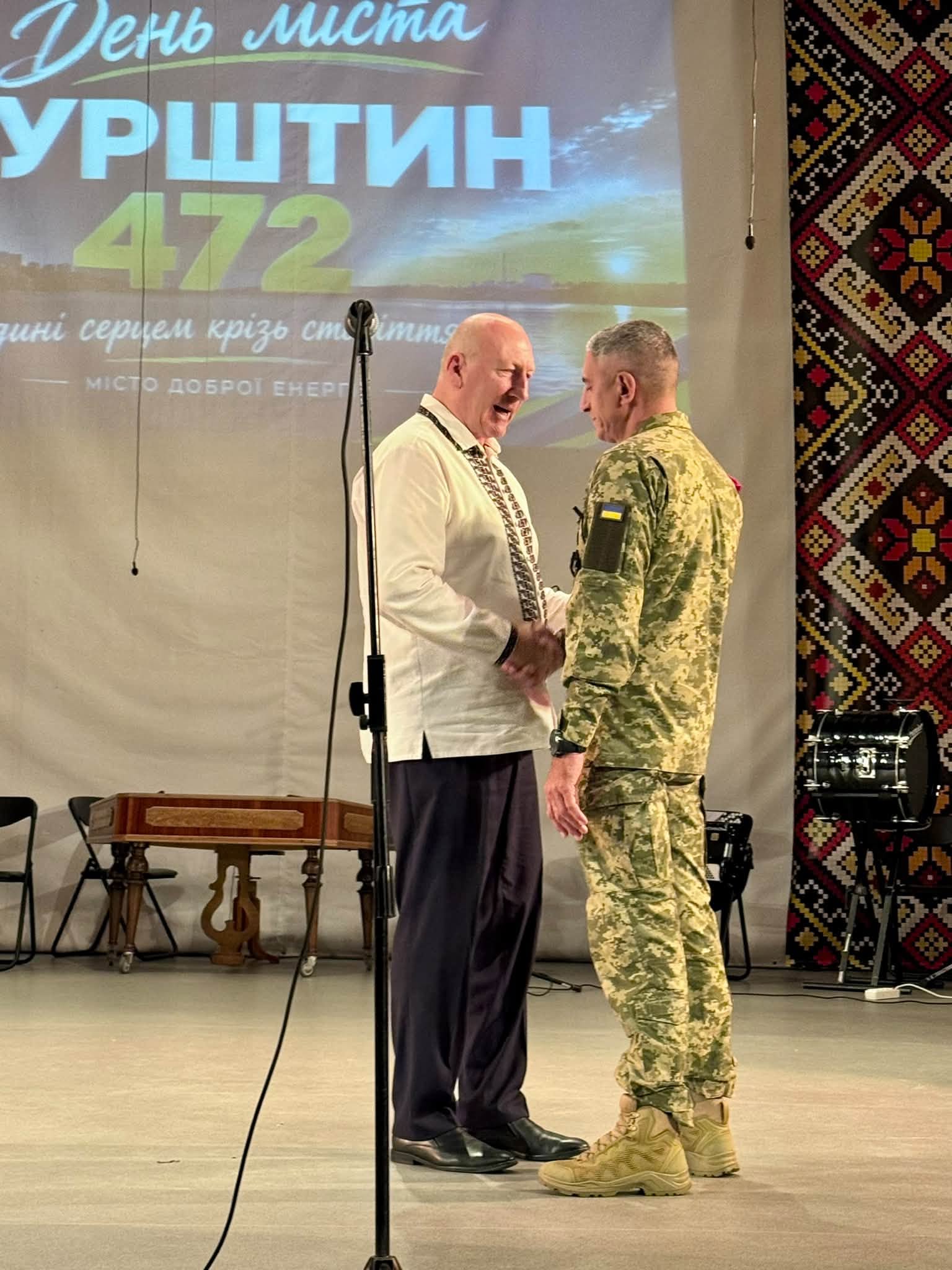 У Бурштині шістьох військових нагородили медалями “Лицар бойового чину” (ФОТО)