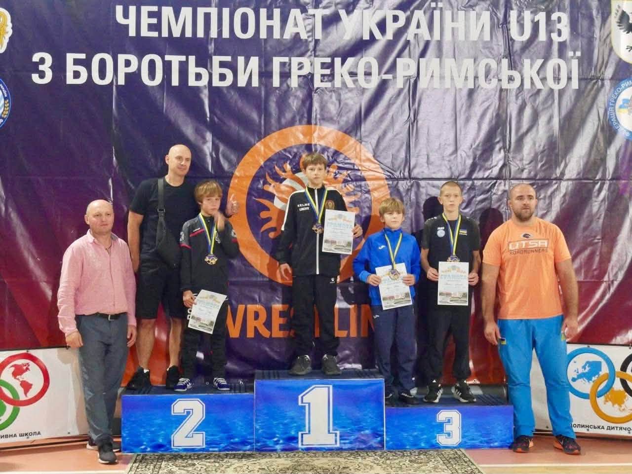 Прикарпатські спортсмени вибороли вісім медалей на чемпіонаті України U13 з греко-римської боротьби (ФОТО)