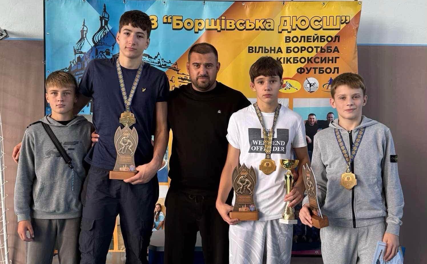 Прикарпатські спортсмени вибороли три “золота” на Всеукраїнському турнір з вільної боротьби (ФОТО)