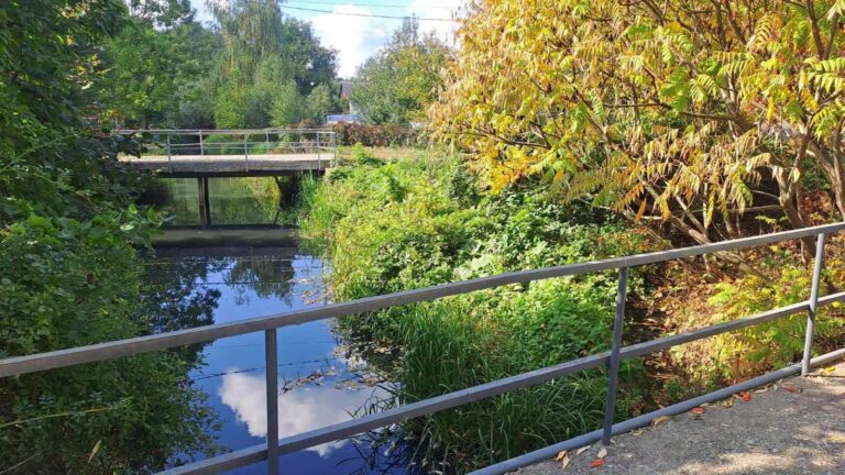 У Калуші дві незаконні врізки знову скидають стоки у Млинівку