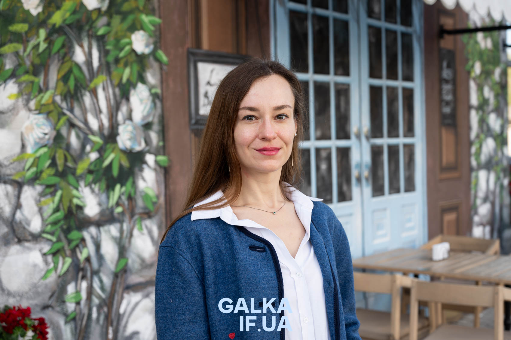 «Я почала читати книги, які мені не подобаються, але які зачіпають»: розмова із засновницею читацького клубу франківських медиків Анастасією Стефанишин 