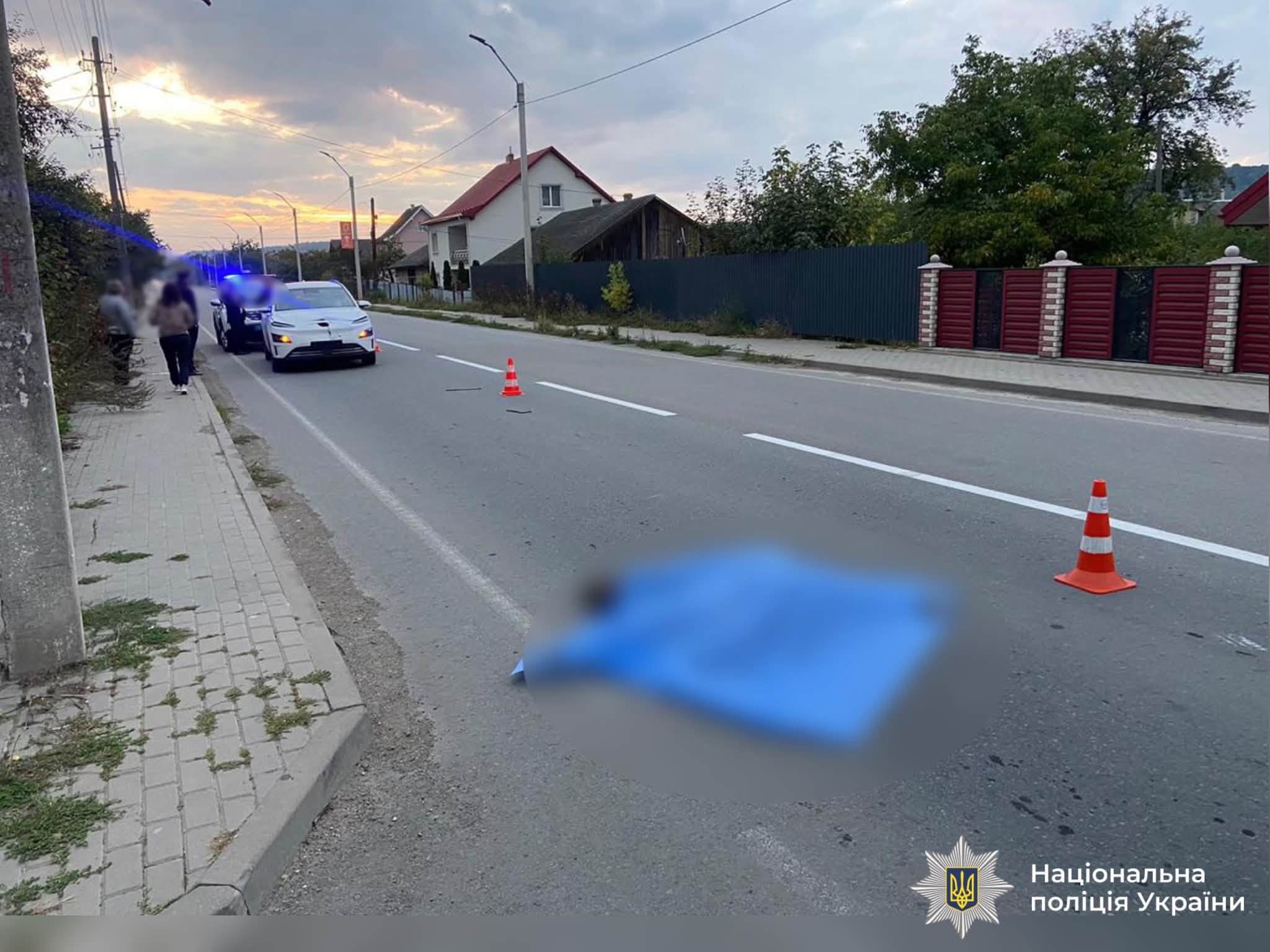 Після зустрічного роз’їзду з автопоїздом наїхав 90-річну жінку: деталі смертельної ДТП на Надвірнянщині