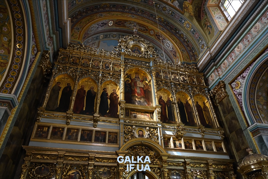 Під Led Zeppelin: франківці провели в останню путь ексмера Віктора Анушкевичуса (ФОТО)