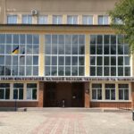 Щурі у дорожчому гуртожитку та непідвищені стипендії: що про ситуацію у франківському коледжі технологій та бізнесу кажуть в адміністрації