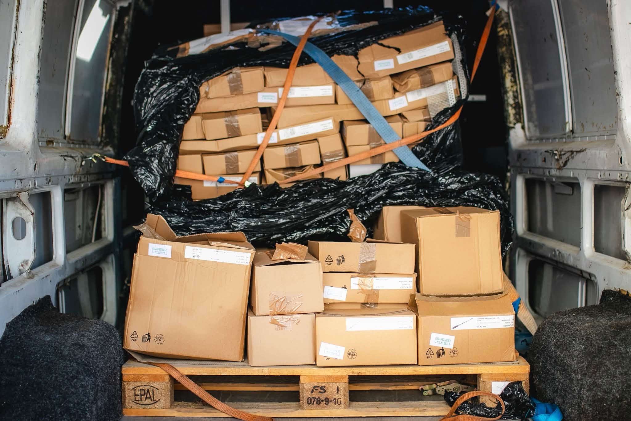 Медзаклади Прикарпаття отримали понад 2700 хірургічних інструментів від чеських партнерів