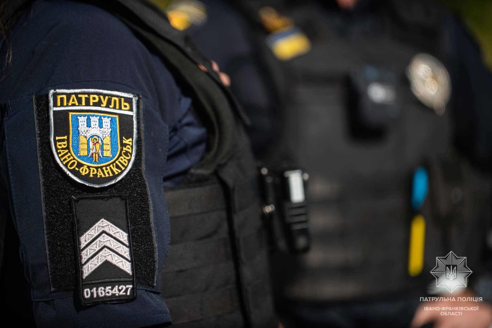 У Драгомирчанах патрульні оштрафували водія без посвідчення та власницю Volkswagen, яка віддала йому кермо