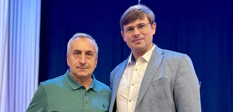 Заслужений тренер України Юрій Кірілов став «Почесним громадянином Калуської громади»
