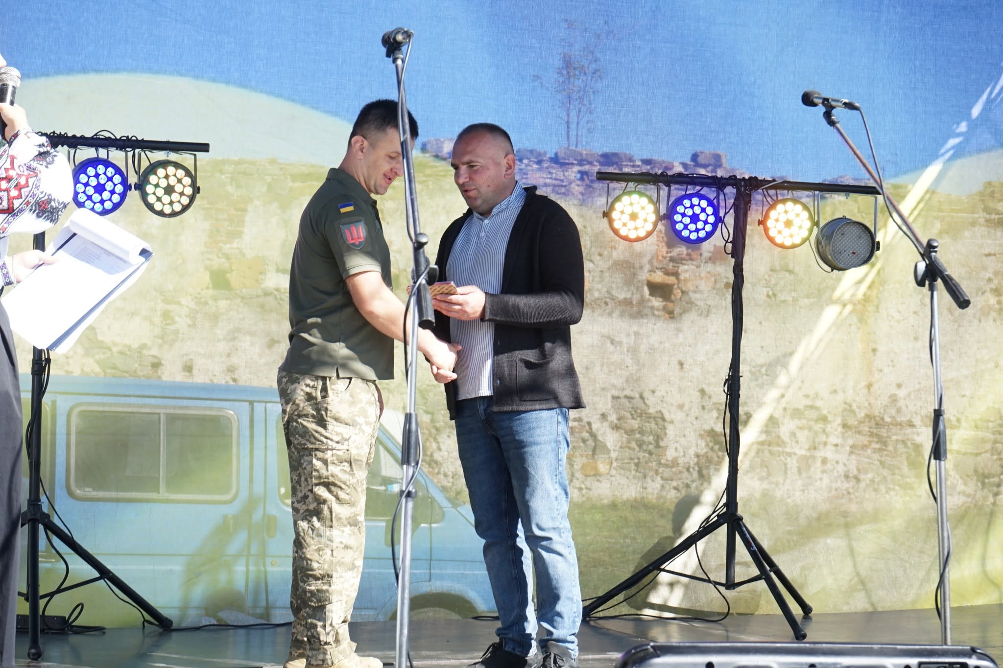 Пісні УСС, польова кухня та нагороди захисникам: як пройшов фестиваль у Пнівському замку (ФОТО)