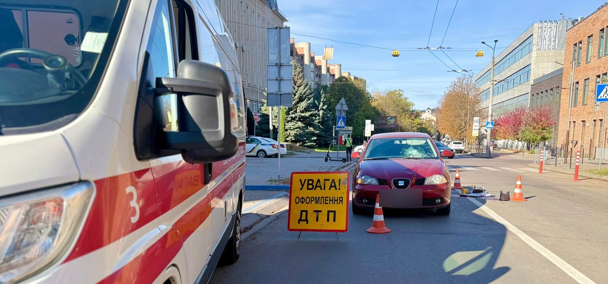 На Сахарова автомобіль збив пішохідку: жінка загинула на місці (ФОТО)