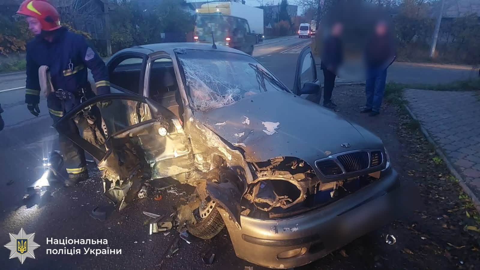 У Бурштині внаслідок зіткнення автівок загинули двоє людей (ФОТО)