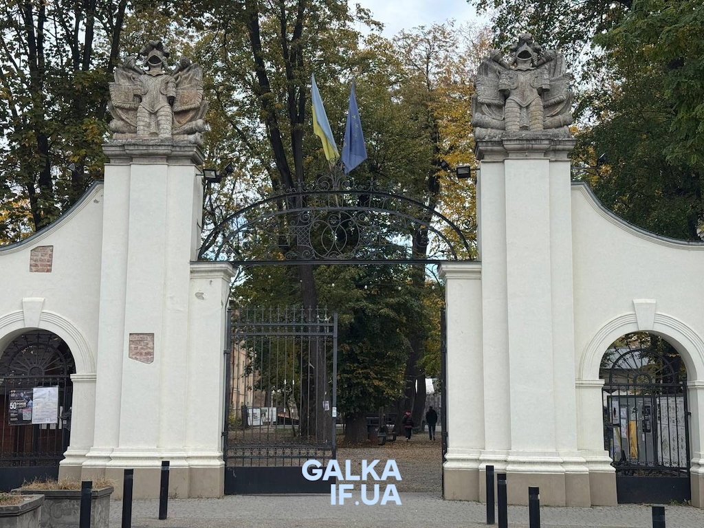 Археологія, реставрація та культурні маршрути: що цікавого віднайшли у Палаці Потоцьких за час міжнародного проєкту (ФОТО)