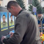 Звільнений з полону прикарпатець Роман Заліщук зняв своє фото з Алеї Віри і Надії (ВІДЕО)