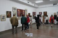 «Роботи без назв, аби кожен знайшов свій зміст»: у Франківську відкрили виставку «Графіка» Ярослава Даниліва (ФОТО)