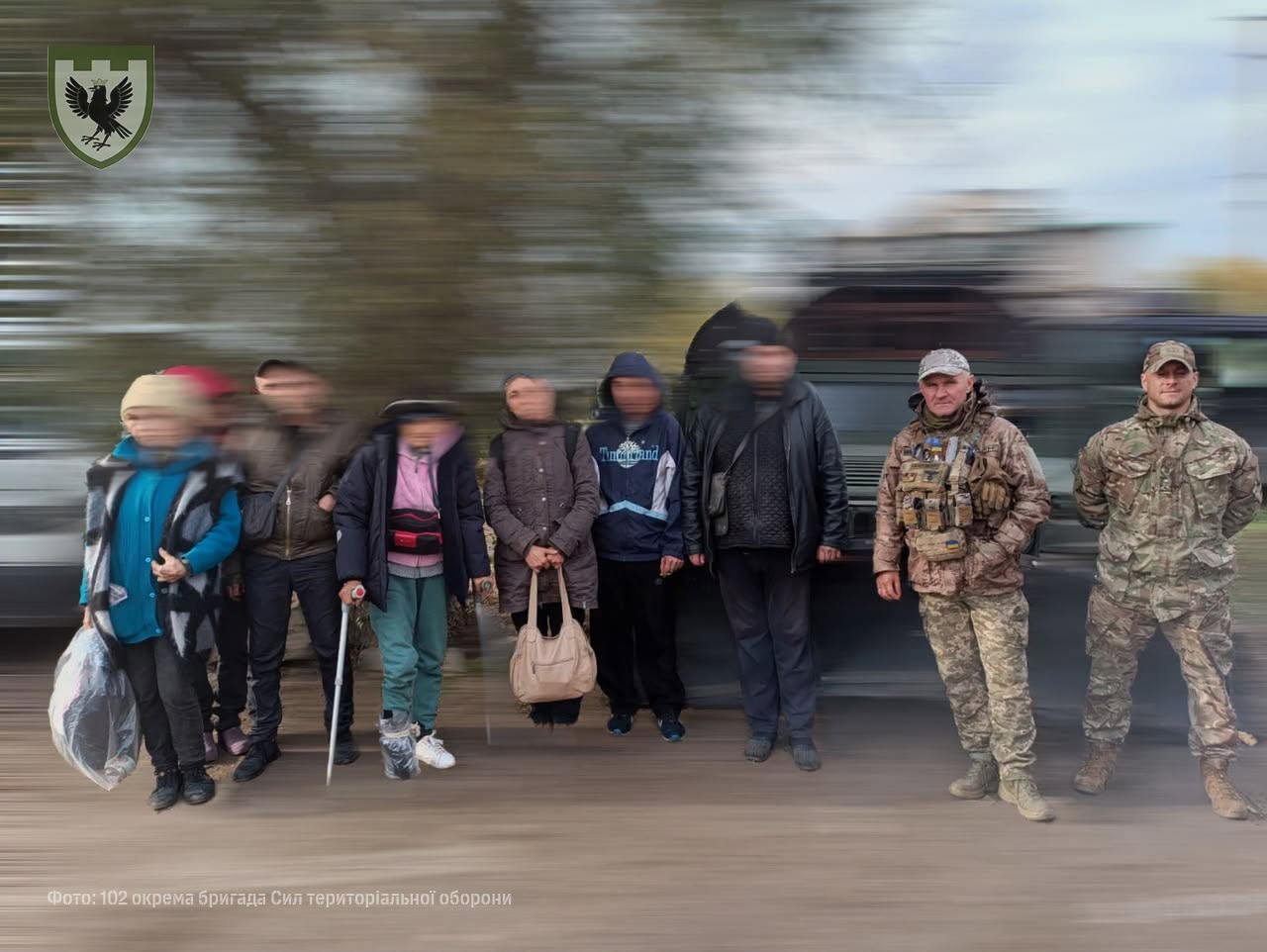 Бійці прикарпатської 102 бригади ТрО евакуювали сімох жителів прифронтового Берислава