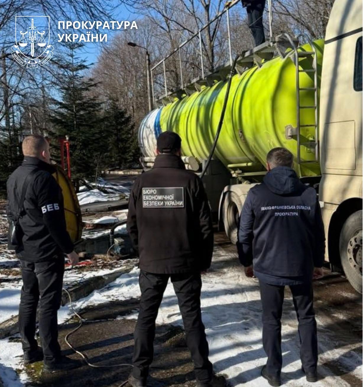 Торгував підробленим дизелем у Долині: на Прикарпатті судитимуть організатора нелегальної АЗС