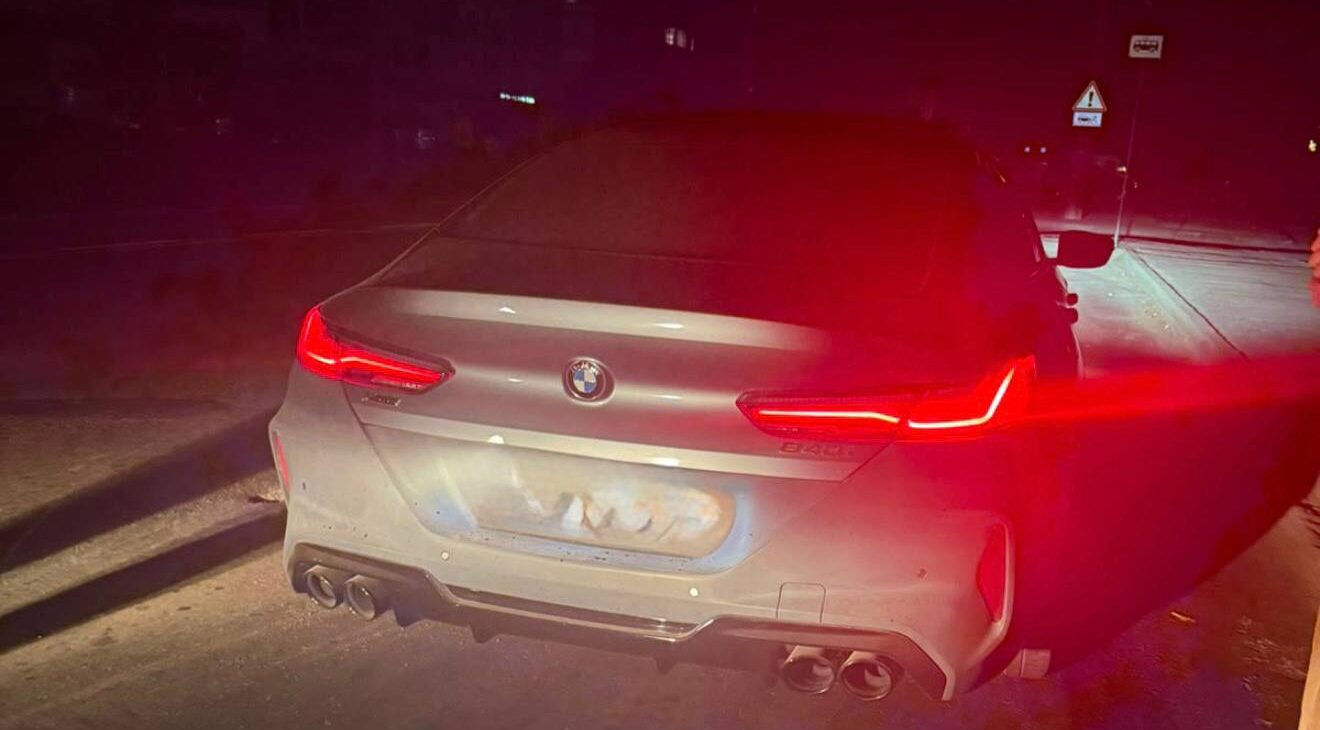 На Івасюка зупинили BMW, яким керував неповнолітній без водійського посвідчення (ФОТОФАКТ)