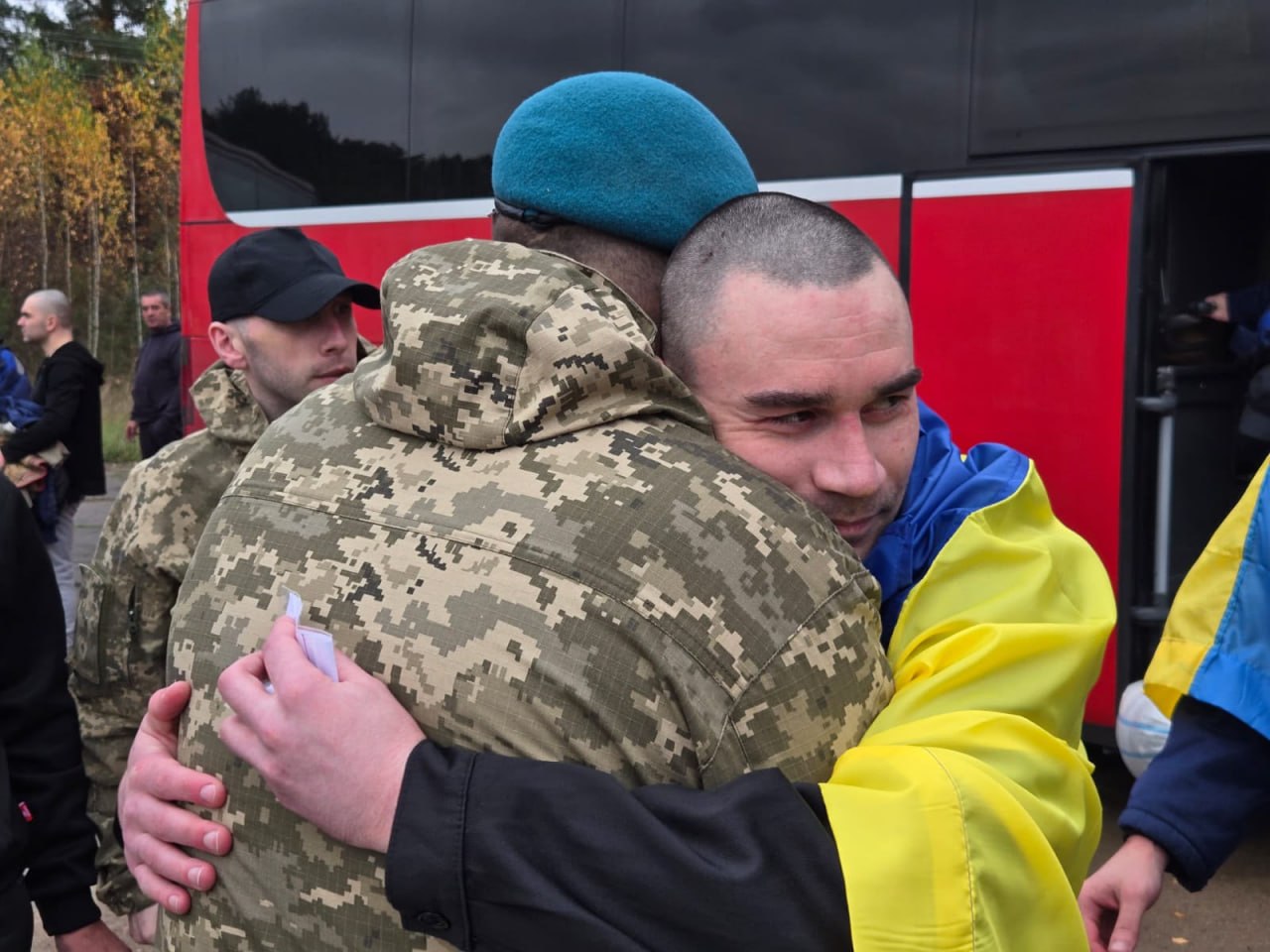 Довгоочікуваний обмін: з російського полону визволили 270 українців (ФОТО)
